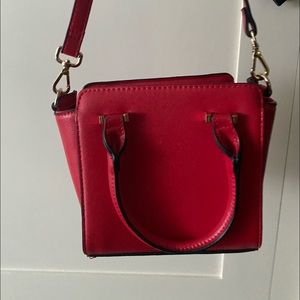 Red small crossbody